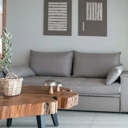 Armeno Villa Vlachata